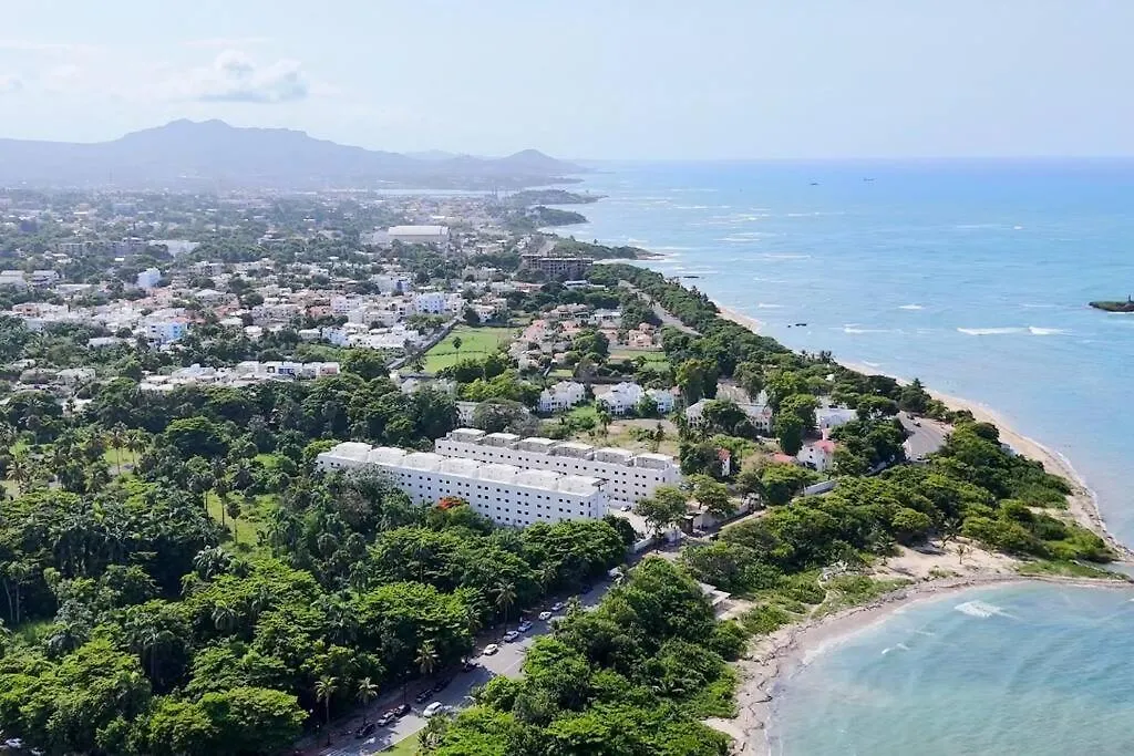 Επικοινωνία με το Brand New Beachfront Apartment